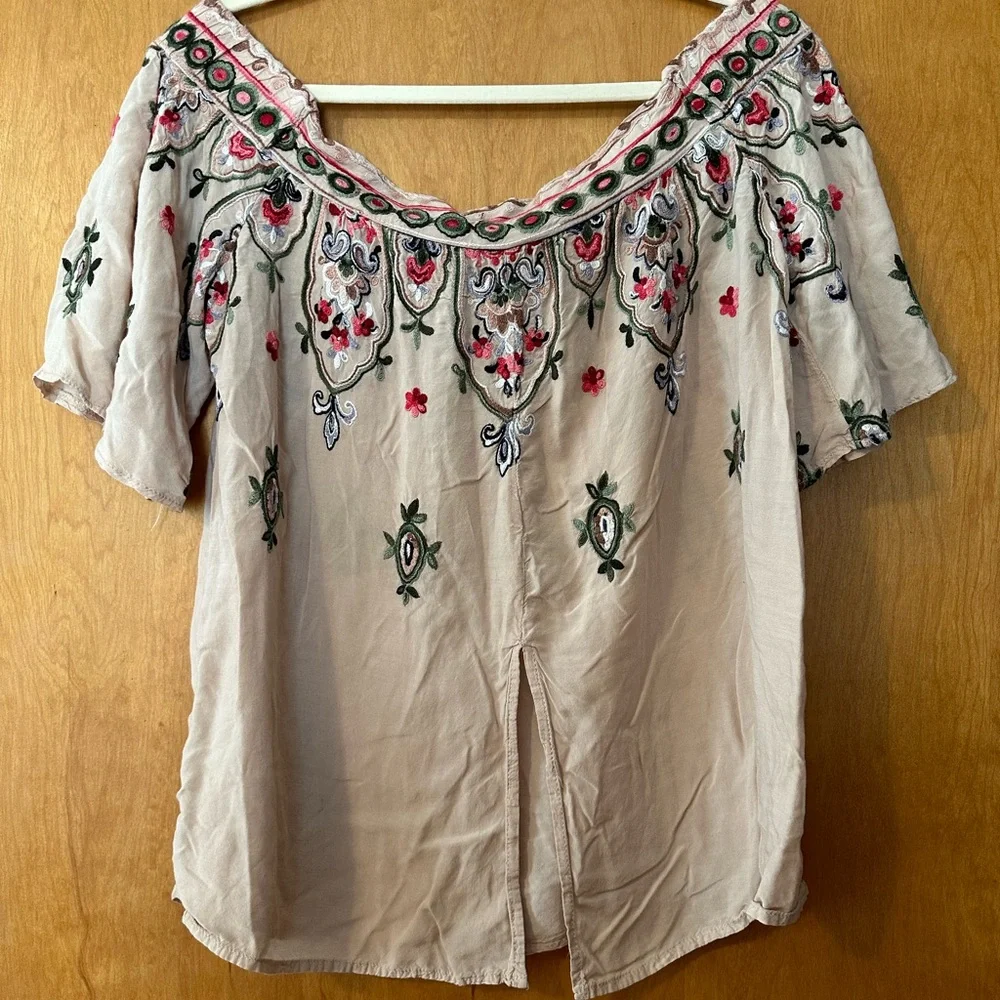 Democracy Cream Embroidered Flutter Sleeve Blouse - Picture 2 of 5